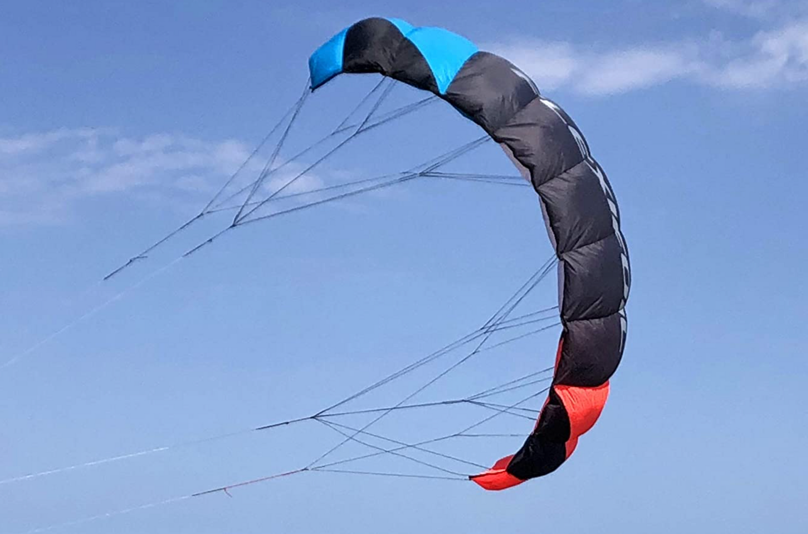 My review of the Flexifoil 2.4m "Sting" Power Kite Amazing